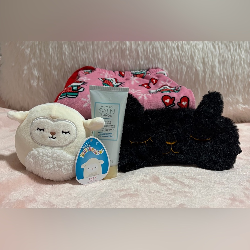 Kawaii Cozy Care Bundle - Size Small